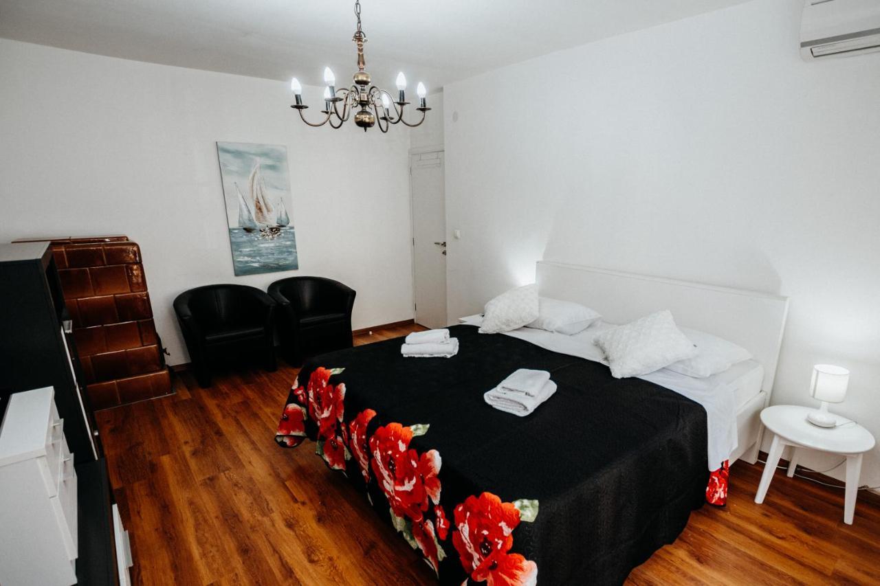 Double And Single S Apartments Zadar Extérieur photo